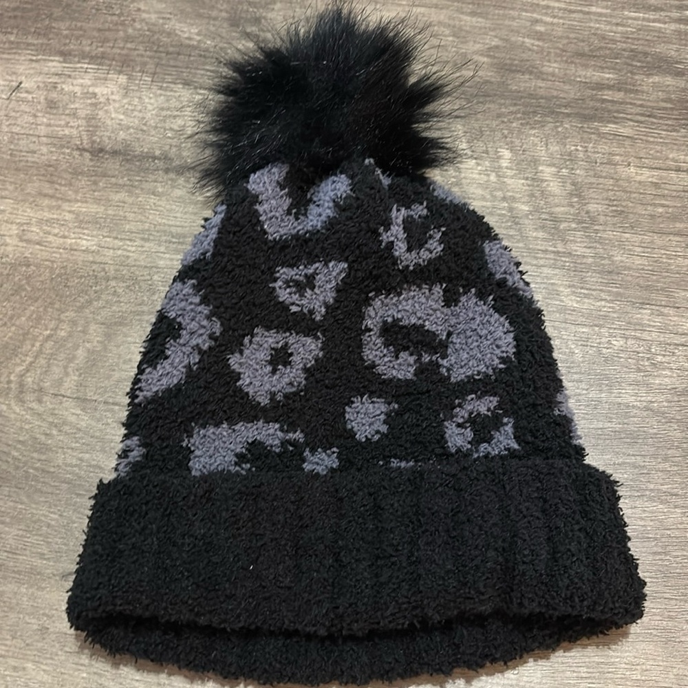 Time & Tru animal print beanie